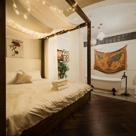 Chloe & Leo Boutique Homestay ฮานอย ภายนอก รูปภาพ