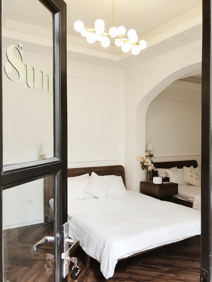 Chloe & Leo Boutique Homestay ฮานอย ภายนอก รูปภาพ