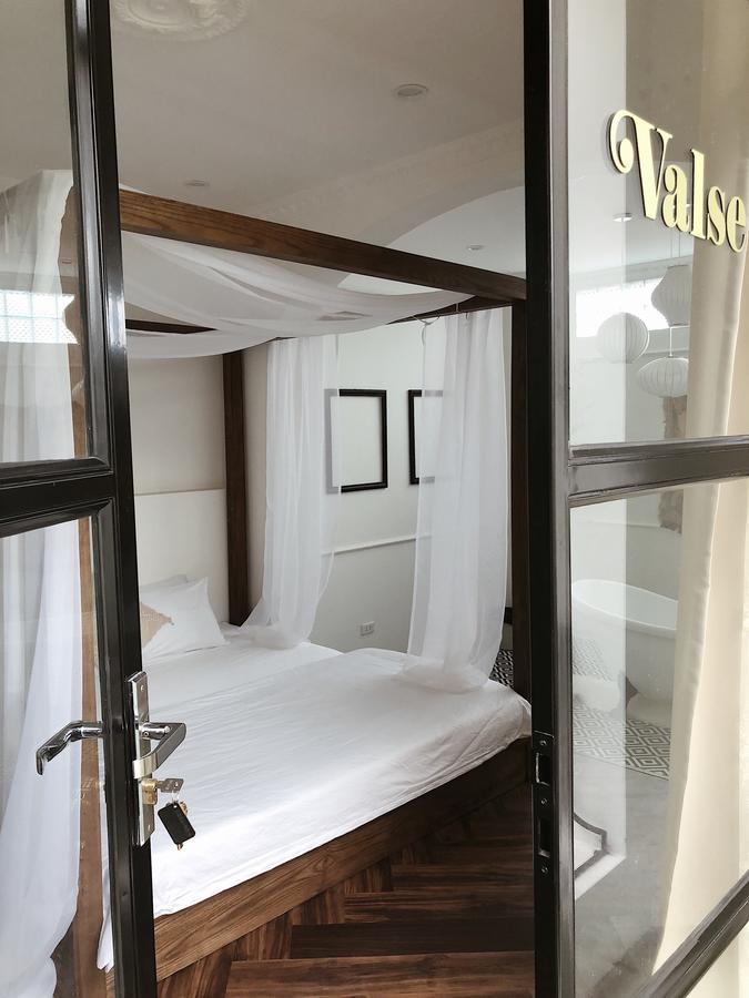 Chloe & Leo Boutique Homestay ฮานอย ภายนอก รูปภาพ