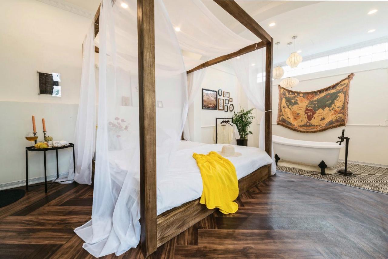 Chloe & Leo Boutique Homestay ฮานอย ภายนอก รูปภาพ