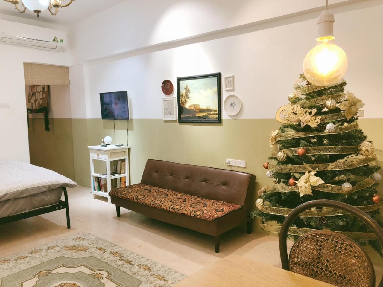 Chloe & Leo Boutique Homestay ฮานอย ภายนอก รูปภาพ